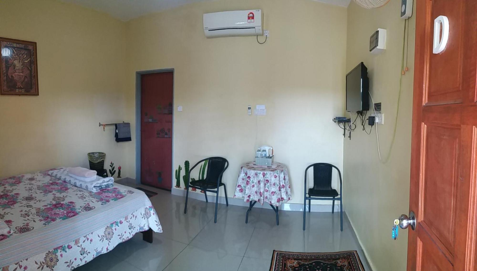 Dhia Irdina Homestay Paya Rewak Екстериор снимка