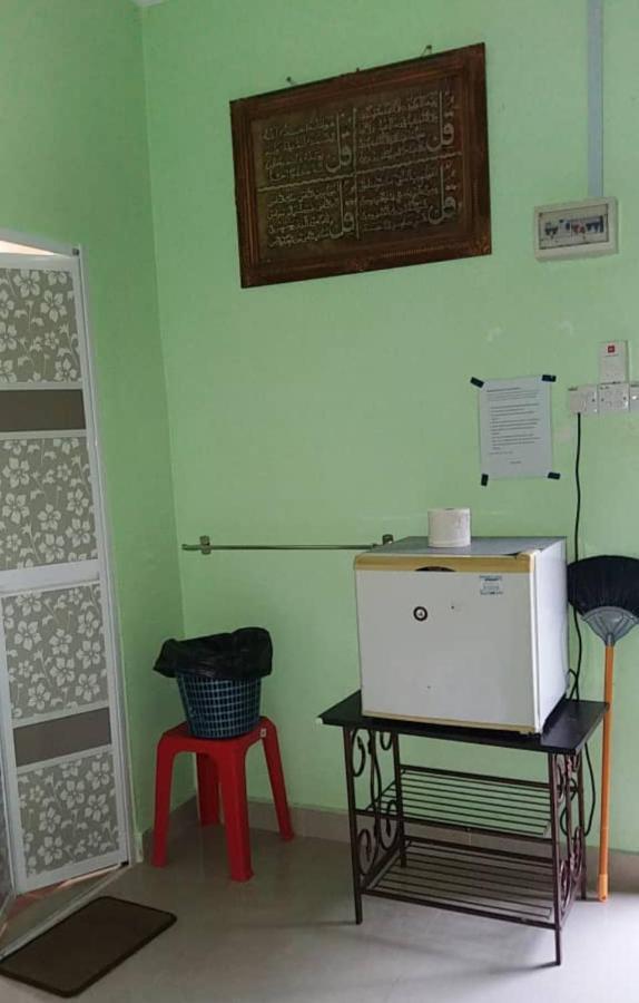 Dhia Irdina Homestay Paya Rewak Екстериор снимка