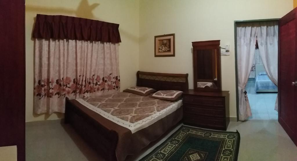 Dhia Irdina Homestay Paya Rewak Екстериор снимка