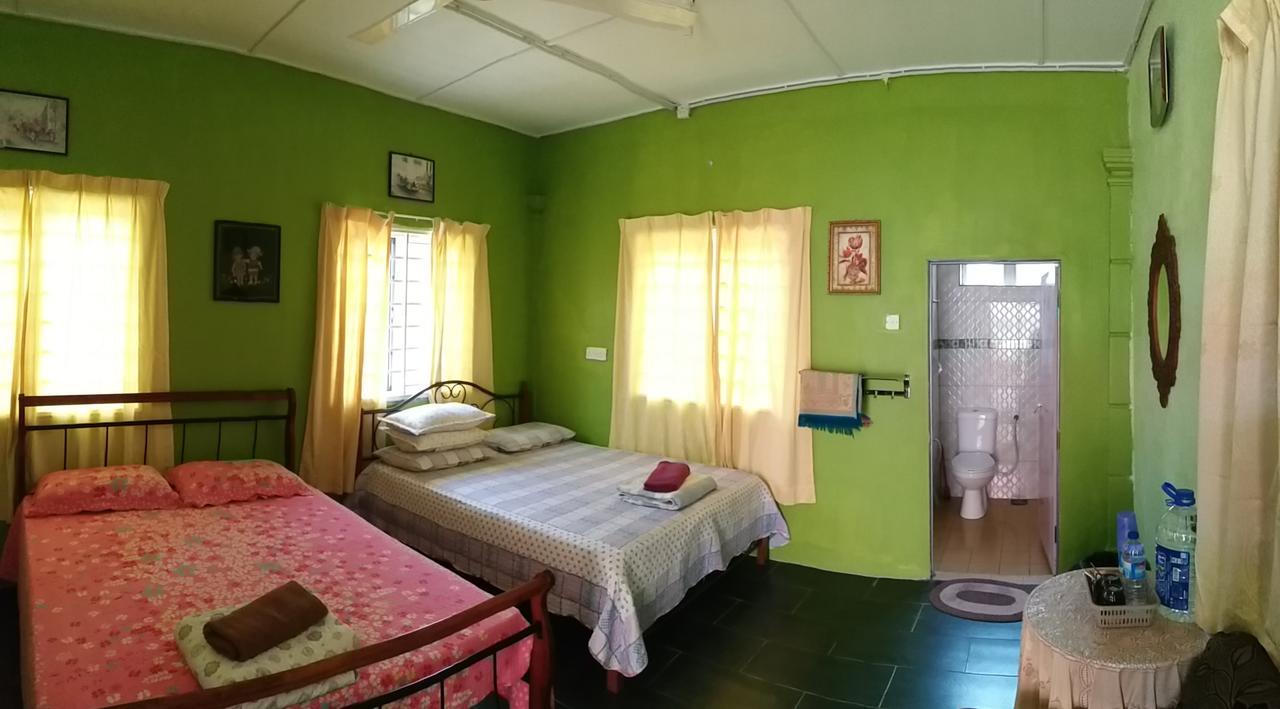 Dhia Irdina Homestay Paya Rewak Екстериор снимка