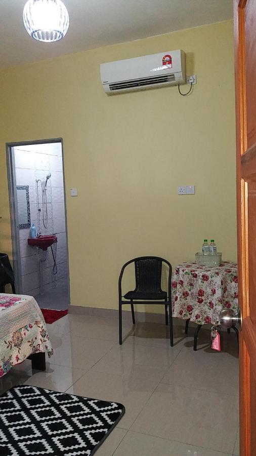Dhia Irdina Homestay Paya Rewak Екстериор снимка